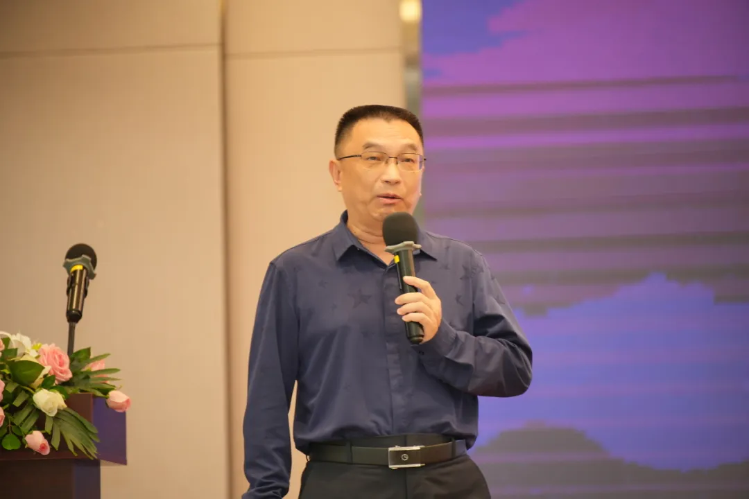 深圳風(fēng)向標(biāo)教育資源股份有限公司