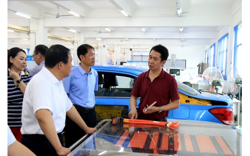 烏蘭察布副市長于海宇一行考察我司風向標，對接ppp模式／校企合作